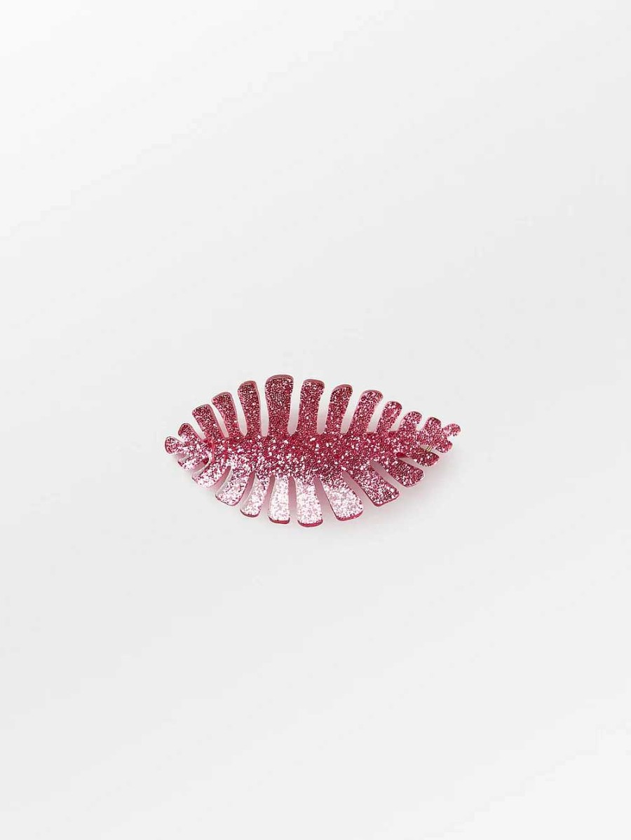 Poumpilata Leaf Hairclip Candy Pink